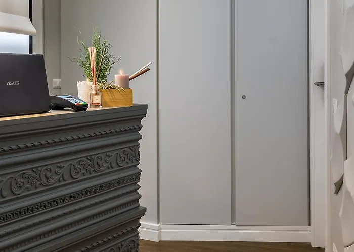 Affittacamere Z-archsuites 4*